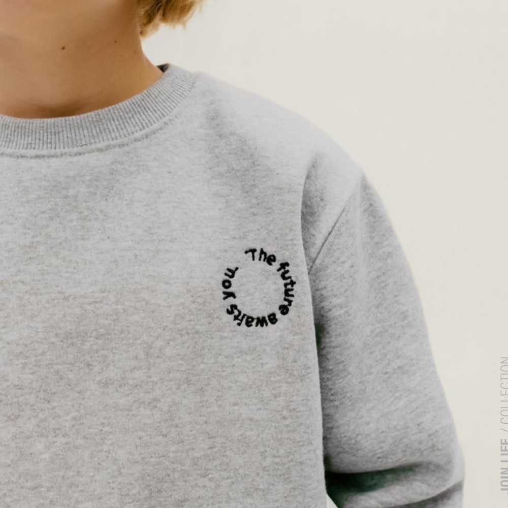 Zara Embroidered Sweatshirt - Picture 5 of 5